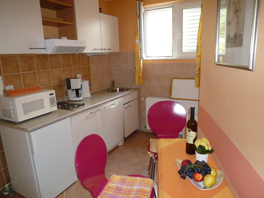 Apartments Helena Orebić Eksteriør billede